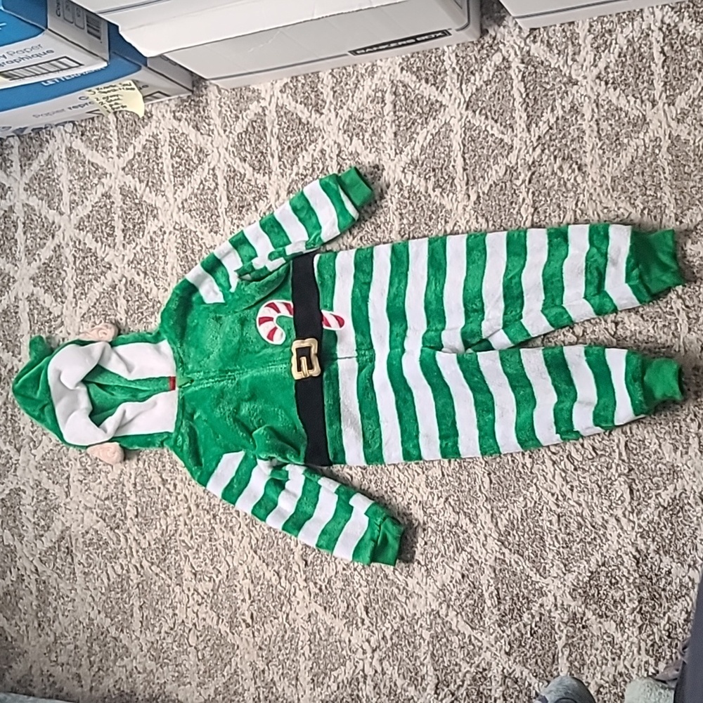 4 for $28 - George Unisex 3T Elf Costume